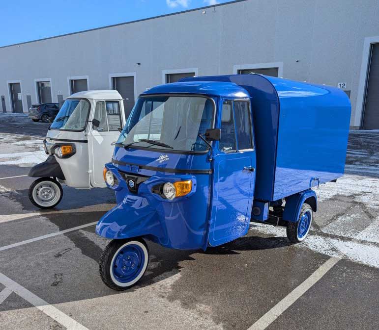 Vespa Cart vs. Piaggio Ape